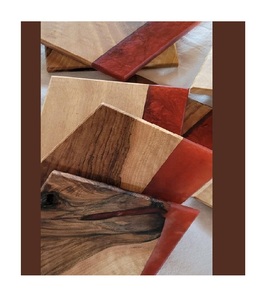 Posavasos único de madera y resina para escritorio y mesa Color y forma personalizados Posavasos hechos a mano Piedra - Product Image 3
