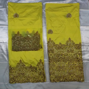 Tela Tafetán Nigeriana George Wrapper de Última Moda, con Patrón Floral Tejido, Antiestática y Transpirable, de Alta Demanda - Product Image 1