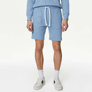 Conjunto de dos piezas para hombre, sudadera cálida de manga larga y pantalones cortos de algodón suave de ajuste informal de punto con patrón estampado - Product Image 6