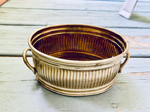 Pot de fleurs traditionnel en aluminium poli brillant de luxe, intérieur/extérieur, pour petites plantes, fleurs, décoration d'intérieur unique - Product Image 2