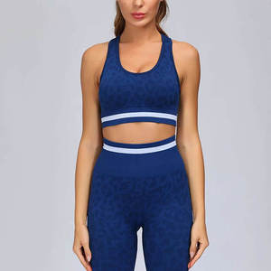 Conception entièrement personnalisée ensemble de yoga fitness taille régulière couleur unie legging et soutien-gorge ensemble de yoga pour femmes - Product Image 5