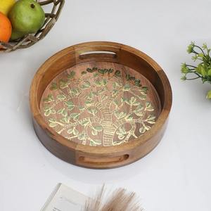 Plateau de service en bois émaillé élégant pour les fêtes - Product Image 1