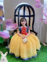 2 Robe de princesse blanche neige de grande taille pour bébés filles OEM ODM Made in Vietnam Robe longue avec Nhung Nguyen Beautiful