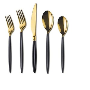 Ensemble de couverts en métal de conception mélodieuse fournitures de restaurant d'hôtel à la maison cuillère en métal décorative et fourchette à fruits pour la meilleure qualité - Product Image 2