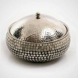 Olla de Acero Inoxidable Moderna con Tapa para Decoración de Mesa de Comedor, Apta para Lavavajillas, 24 cm de Diámetro - Product Image 2