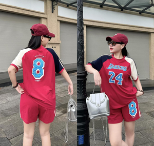 ชุดกางเกงขาสั้นและเสื้อยืดสตรีทแฟชั่นชุด100 - Product Image 1
