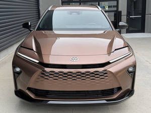 2025 Crownn Signiia XLE AWD XLE 4dr Crossoverr - Product Image 3