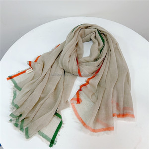 Bufanda de flecos con letras de Cachemira de doble cara para mujer, chal cálido de invierno para combinar con color sólido - Product Image 5