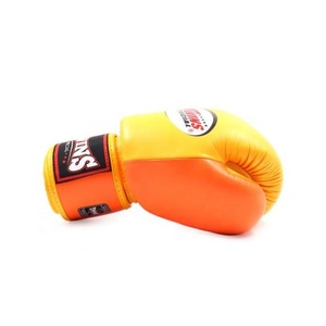 Gants de boxe tendance pour le kick-boxing et le muay-thaï, gants d'entraînement professionnels en cuir de vache véritable pour adultes - Product Image 6
