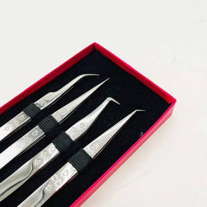 Pince à épiler semi-incurvée gravée en argent à 45 degrés avec cœur pointu droit Logo personnalisé Utilisation durable des cils en acier inoxydable - Product Image 6