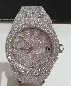 Montre de luxe pour homme avec diamants Moissanite, élégante montre à quartz en acier inoxydable pour un usage quotidien et formel - Product Image 1