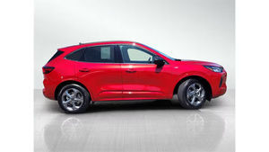 Ford Escape ST-Line FWD 2024 d'occasion en excellent état - Product Image 2