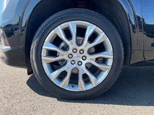 รถ SUV มือสอง GMC Acadia Denali ปี 2024 สีดำ สภาพดี รถเดิมๆ - Product Image 2