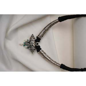 Colgante Tabiz Chitai de Plata Noor en Collar de Plata 925 con Engaste de Bisel, Bañado en Rodio, Cadenas Modernas con Incrustaciones de Circonita y Perla - Product Image 3