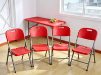 Chaise pliante monobloc, sans assemblage, idéale pour les expositions et les activités de plein air