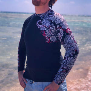 Tissu extensible confortable conçu pour les sessions intenses Rash guard Vêtements de sport haute performance adaptés à l'entraînement Rash guard - Product Image 4