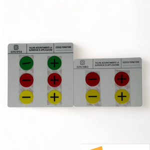 Etiquetas adhesivas de PVC impermeables personalizadas, rollo de papel offset, etiquetas para botellas de embalaje, producto impreso aceptado por OEM - Product Image 1