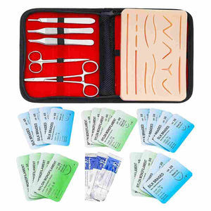 ชุดเย็บแผลทางการแพทย์ระดับพรีเมี่ยมพร้อมแผ่นรองผิวหนังเพื่อการฝึกที่สมจริง - Product Image 2