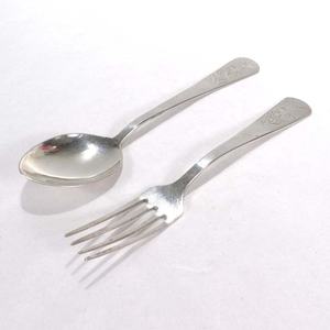 Servidor de cuchara y tenedor de acero inoxidable personalizable con mango de diseño elegante Acabado en espejo plateado Diseño increíble - Product Image 1