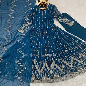 Elegante invierno elegante Micro crepé inferior totalmente cosido detallando estilo indio Salwar Kameez vestido con bordado - Product Image 1