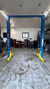 ลิฟท์ยกรถไฮดรอลิกแบบสองเสา สองกระบอกสูบ รับน้ำหนัก 4.0 ตัน สำหรับซ่อมบำรุงรถยนต์ - Product Image 5