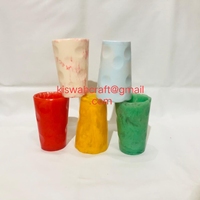 Verre à eau en résine de style européen dans un gobelet à café de jus d'eau potable multicolore pour la décoration de la salle à manger de restaurant à la maison