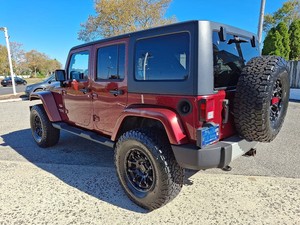 CLEAN 2014 J-e-p Wrangler Unlimited Sahara 4WD Volante a la izquierda - Product Image 5