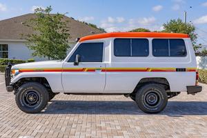 ÉDITION CLASSIQUE 1997 LANDCRUISERS HZJ75 TROOPY 4X4 - Product Image 4