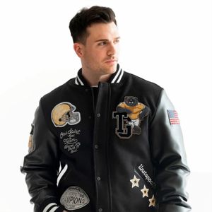 Chaqueta con letras bordadas de alta calidad para Hombre | Personalizable con logotipos de equipos, nombres y números - Product Image 1