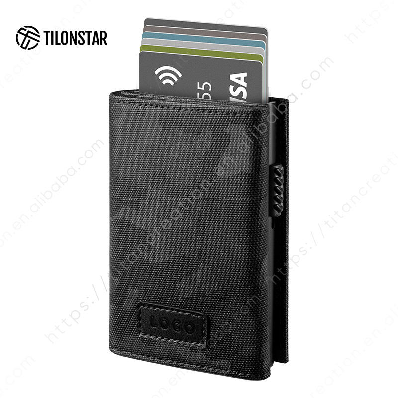 สีดำลายพราง