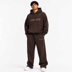 Ensemble survêtement streetwear homme en coton marron premium, coupe oversize, avec sweat à capuche et pantalon large épais - Product Image 4