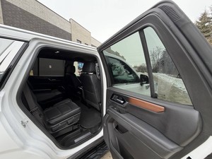 IMPRESIONANTE G-M-C Yukon Denali 2025 4x4 4 Puertas, Transmisión Automática, Pantalla Táctil con Panorámica - Product Image 4