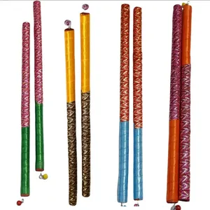 Kleurrijke Handgemaakte Dandiya-Sticks Paren Voor Garba-Vieringen Navratri Speciale Stok