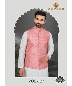 ThobeKurta d'hiver en coton pour homme en tissu de mariage avec pyjama court de style poulet Pathani et chaîne de boutons de col élégante - Product Image 4