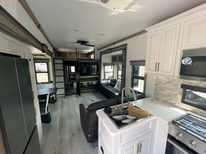 Nouveau Keystone M-o-n-t-a-n-a 3915TB 2026 - Product Image 6