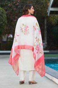 Beaux vêtements ethniques haute sur demande magnifique soie viscose avec travail à la main pantalon Kurti et Dupatta à vendre - Product Image 2