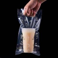 Pochette debout imprimée avec logo personnalisé sac à emporter en plastique pour café, thé à bulles, tasses à thé Boba, sac d'emballage en carton emballé «To Go»