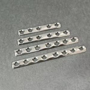 Plaque tubulaire vétérinaire One Third 3,5 mm et vis corticale 3,5 mm, qualité supérieure, fabriquée en acier inoxydable, plaques orthopédiques - Product Image 5