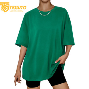 Camiseta básica de gran tamaño con logotipo estampado personalizado de peso pesado, camiseta de talla grande de alta calidad a la moda para mujer, Camiseta 100% de algodón con cuello en V - Product Image 4