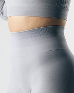 2024 nuevos pantalones legging largos elásticos de Color sólido para mujer con logotipo personalizado transpirables - Product Image 5