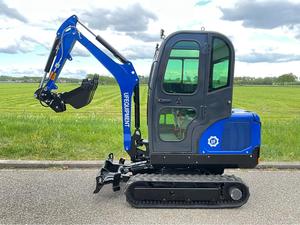 Livraison Gratuite UF NM25 Mini-Excavatrice Diesel sur Chenilles de 2,5 Tonnes avec Chenilles Hydrauliques Élargies, Bras Articulé et Système de Changement Rapide à 3 Godets - Product Image 3