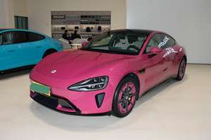 SU7 Premium Berline Électrique d'Occasion, Volant à Gauche, Jantes R19, 220kW, Propulsion Arrière, Autonomie CLTC 700km, Recharge Rapide 350km en 15 min, Coefficient de Traînée 0.195Cd - Product Image 4