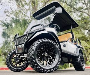 Voiturette de golf électrique de luxe moderne à commande tactile, 4 places, acier, trois vitesses réglables, batterie au lithium 400W DC 24V, autonomie de 50 miles - Product Image 4