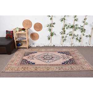 Alfombra Turca Vintage de 4,6x7,9 pies, Alfombra de Área, Alfombra Beige con Diseño de Camuflaje - Product Image 2