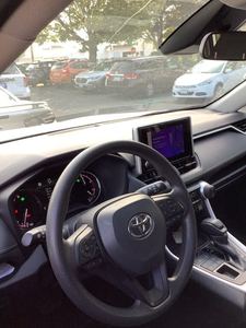 2023 Aston Martin Serie 3 de la serie 330i XDrive FWD R18 de cuero - Product Image 2