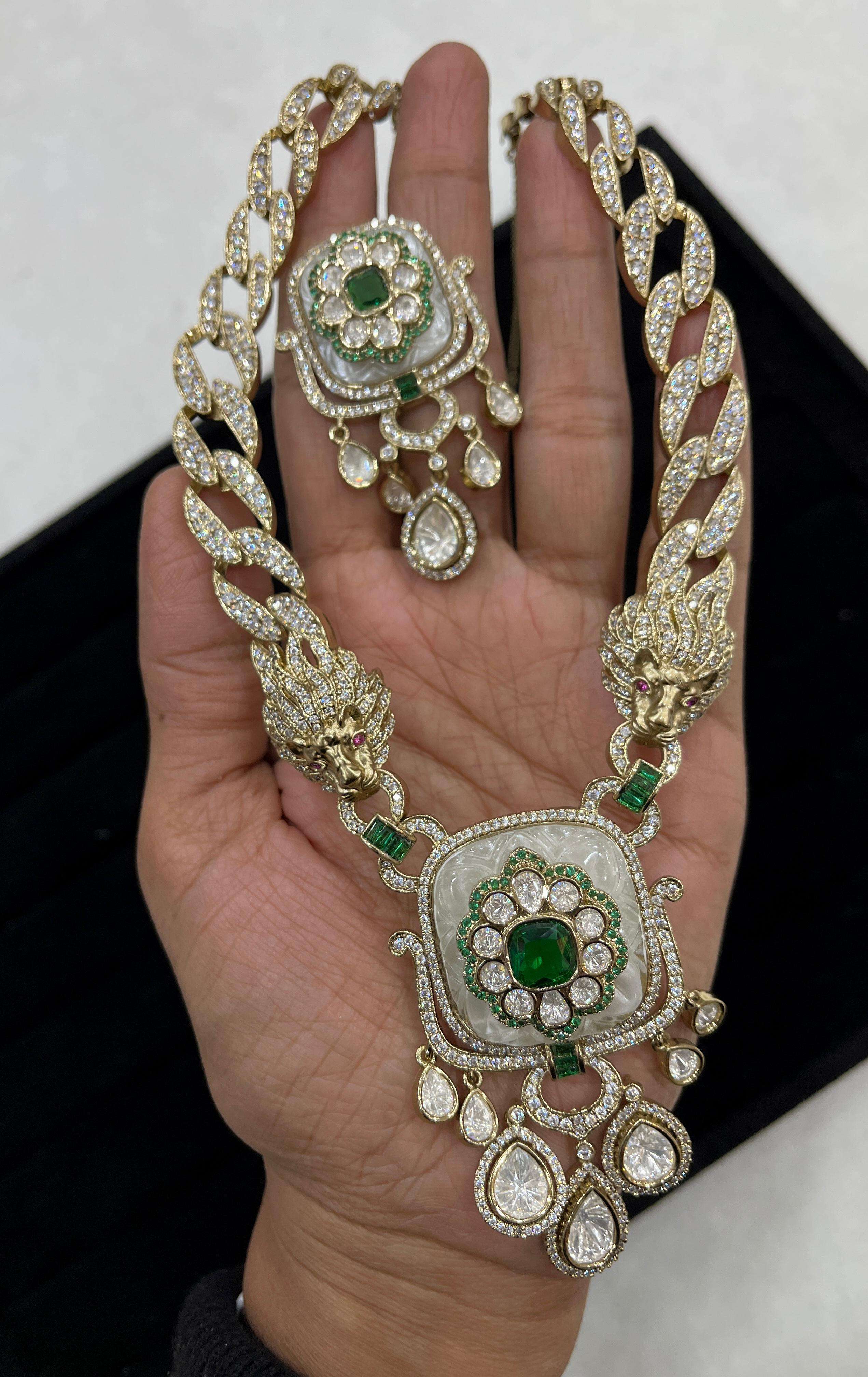 สีเขียว