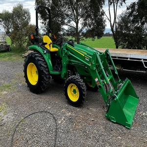 รถไถเดินตาม John Deere รุ่น 4044R 70 แรงม้า เกียร์อัตโนมัติ พร้อมปั๊มเกียร์และตลับลูกปืน - จัดส่งรวดเร็วสำหรับใช้งานในฟาร์ม - Product Image 3