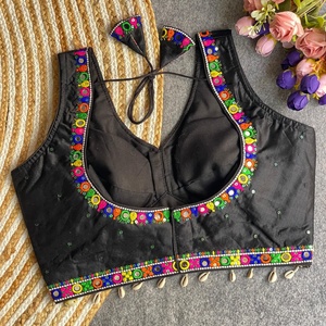 Blusa sin mangas de seda pesada con cuello en V Estampado floral Hermoso trabajo de espejo multihilo Trabajo Real Kodi Latkan Hecho a la moda - Product Image 4