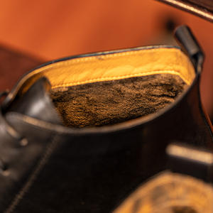 Botines Clásicos de Gamuza con Plantilla Acolchada y Antideslizante para Mujer, Ideales para la Oficina y Reuniones de Negocios - Product Image 4