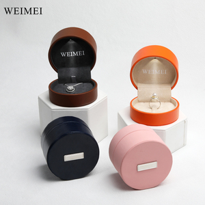 WEIMEI Luxury Custom Logo Round Leather <b>Led</b> Jewelry Box <b>Light</b> Jewellery Box Packaging Ring Pendant Gift Jewelry Storage Box - Product Image 2
